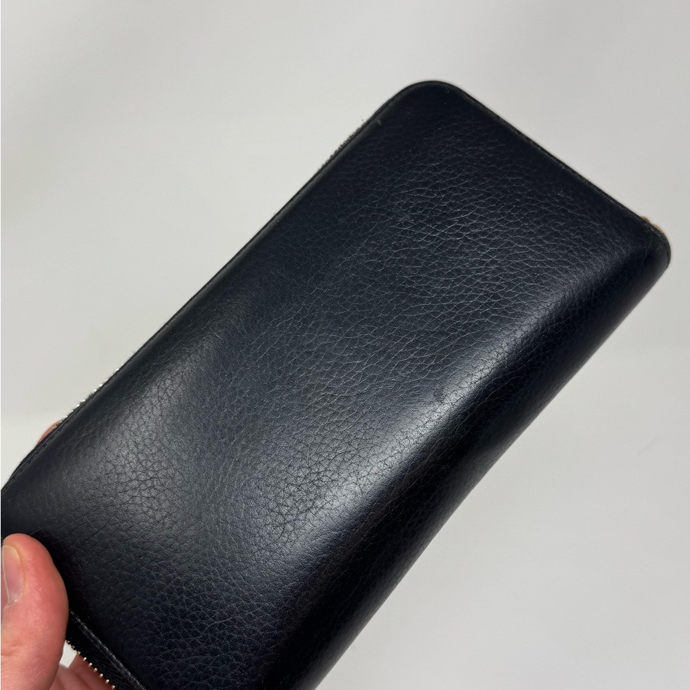 Preloved Prada Black Zip-Around Wallet with Gold Accents - Picture 5 of 16